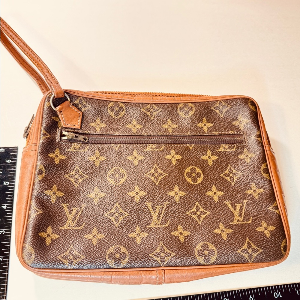 Louis Vuitton Monogram Men's Zip Document Case Clutch with Hand Strap - Picture 10 of 15